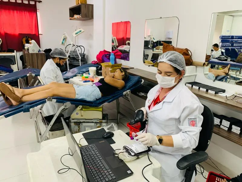 notícia: Parceria entre Hemopa e Escola DNA reforça importância da doação de sangue