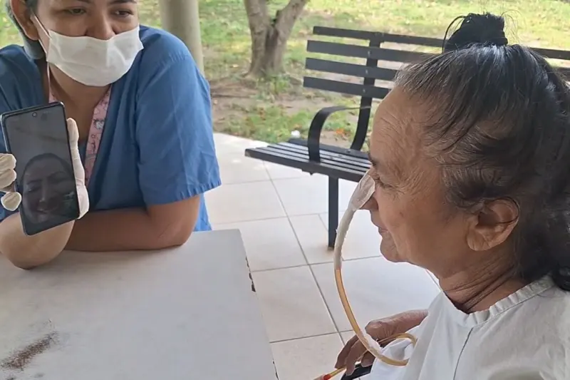 notícia: Passeio ao ar livre auxilia no tratamento de pacientes no Hospital Regional do Baixo Amazonas