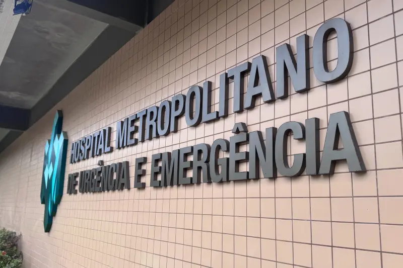notícia: Hospital Metropolitano treina profissionais para atendimento a múltiplas vítimas