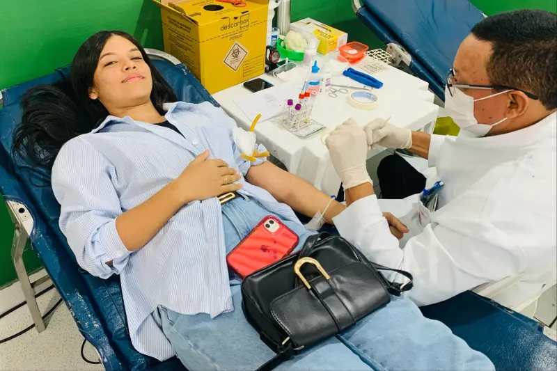 notícia: Parceria entre Hemopa e UniEsamaz fortaleceu doação de sangue com ação no bairro da Municipalidade