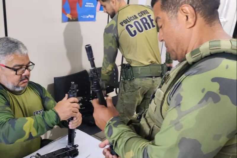 notícia: Coletes balísticos, armamentos e munições são entregues aos policiais civis das delegacias do interior do Estado
