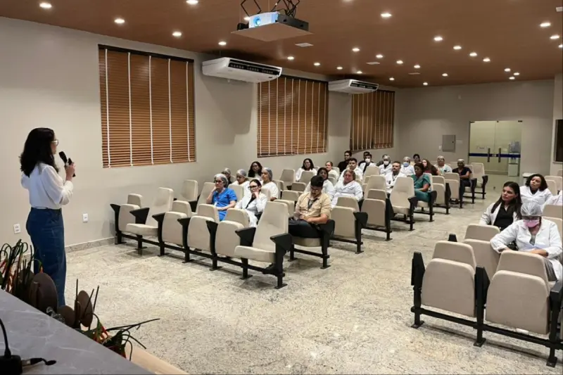 notícia: Capacitação fortalece manejo da dor em pacientes do Hospital Ophir Loyola