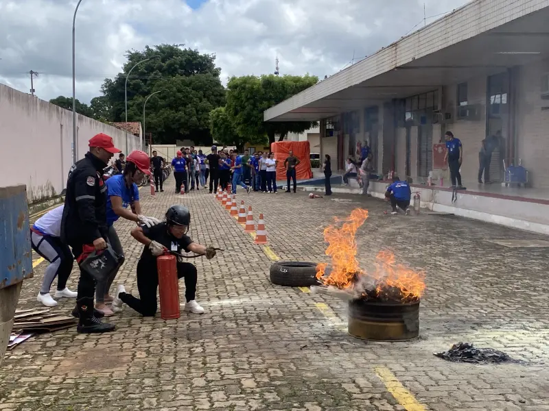 notícia: Hospital Geral de Tailândia realiza treinamento para formação da Brigada de Incêndio 