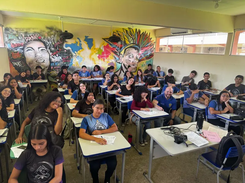 notícia: Escolas estaduais realizam 'aulões' preparatórios para o Enem no fim de semana