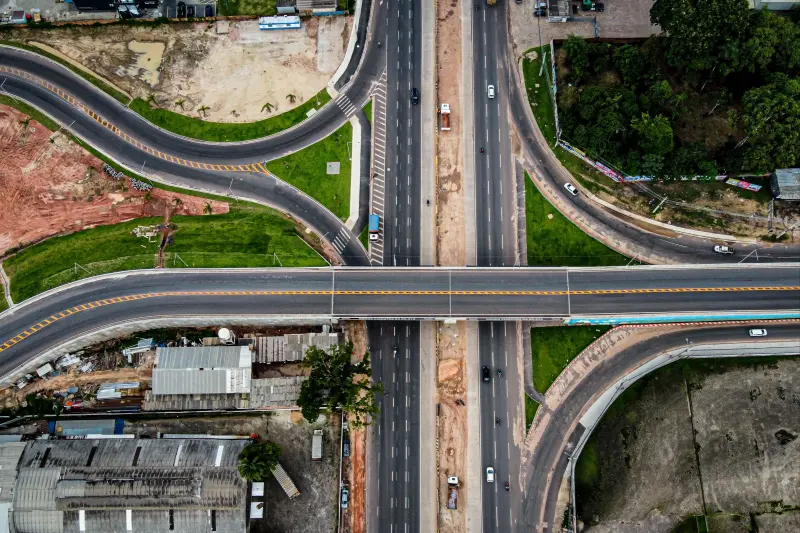 notícia: População sente melhora e agilidade na mobilidade urbana com entrega dos novos viadutos pelo Estado