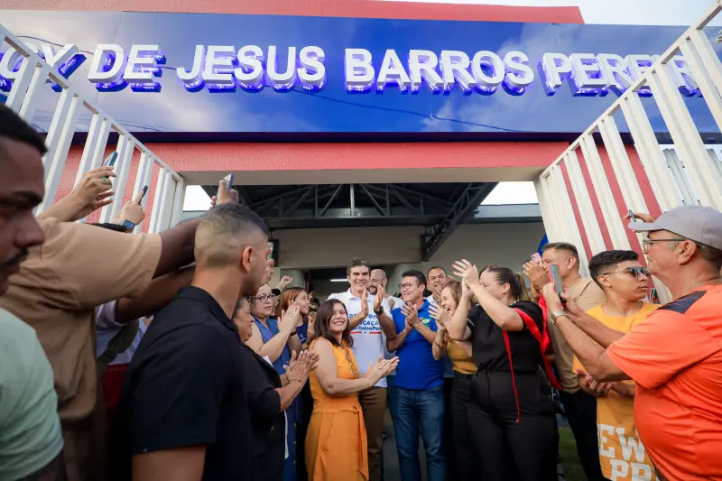 notícia: Comunidade escolar de Barcarena celebra a entrega da Escola Estadual Acy de Jesus Barros Pereira