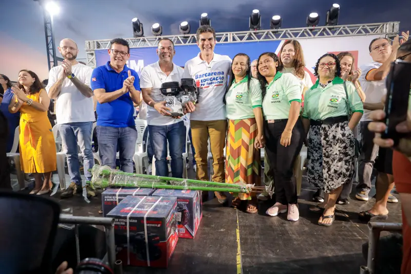 notícia: Em Barcarena, Governo do Pará entrega rabetas para locomoção aos Agentes Comunitários de Saúde