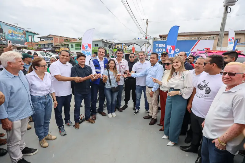 notícia: Governo do Pará entrega lancha e viatura rosa para reforçar segurança no Marajó