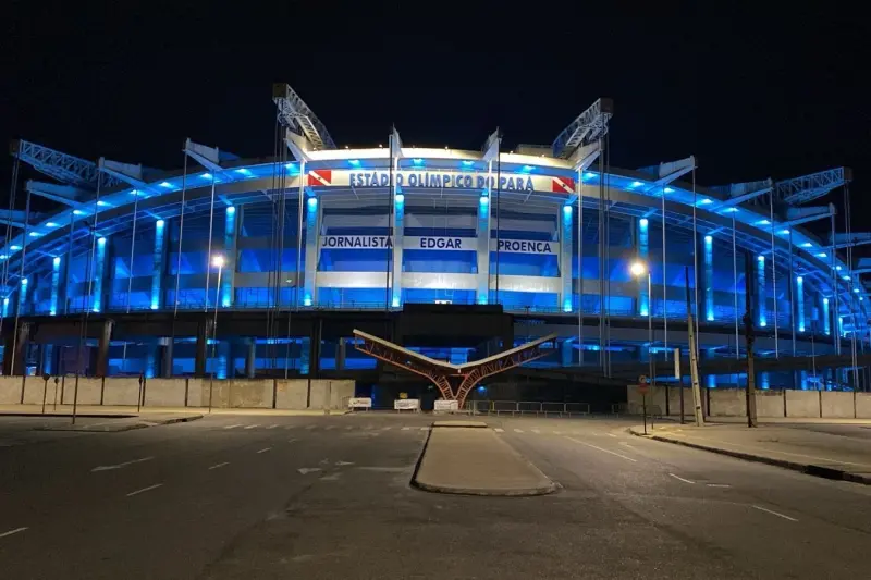 notícia: Mangueirão fica azul-celeste em homenagem ao penta do Paysandu pela Copa Verde