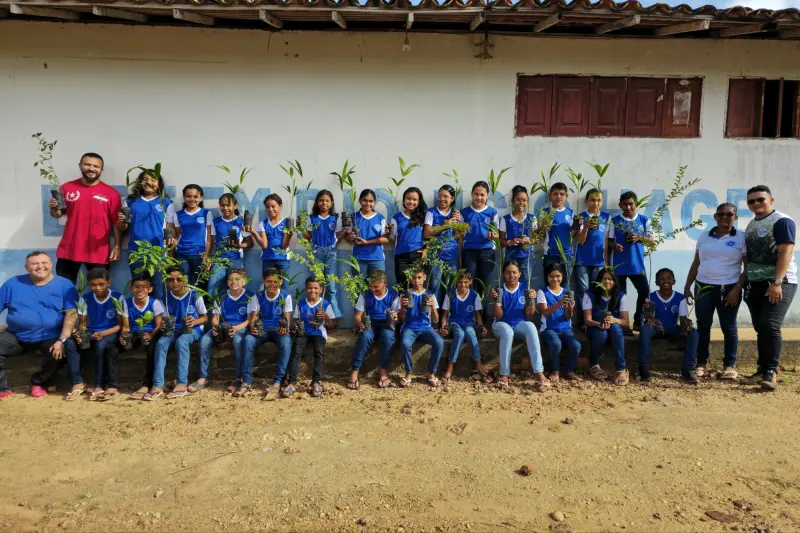 notícia: Estudantes do Pará fortalecem a educação ambiental com plantio de árvores frutíferas