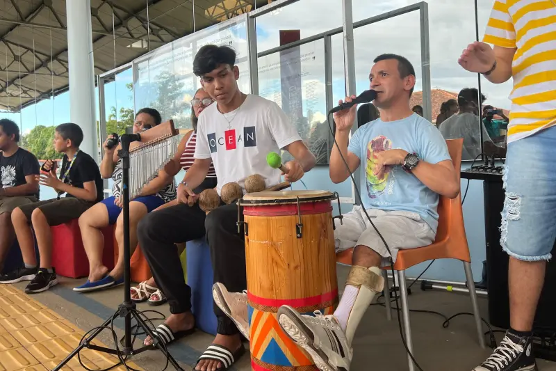 notícia: Centro de Inclusão encerra Mês do Autismo com tarde musical inclusiva
