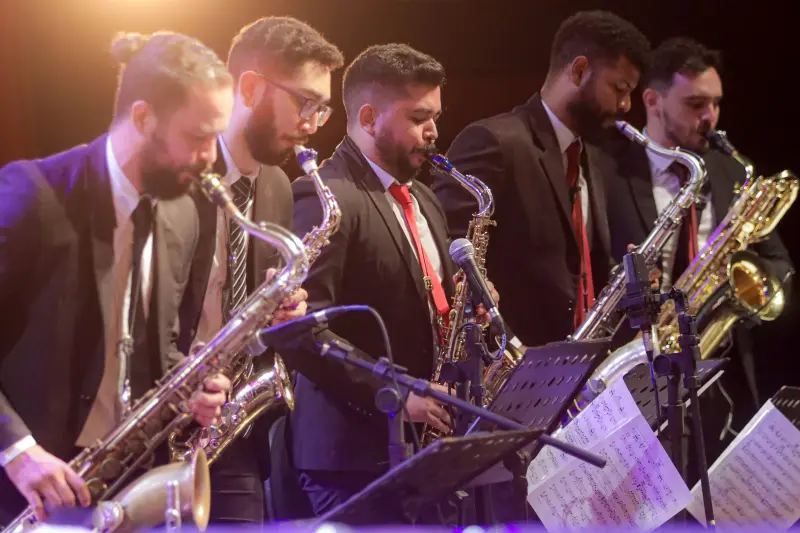 notícia: Amazônia Jazz Band se apresenta no Festival Internacional de Música do Pará (FIMUPA)