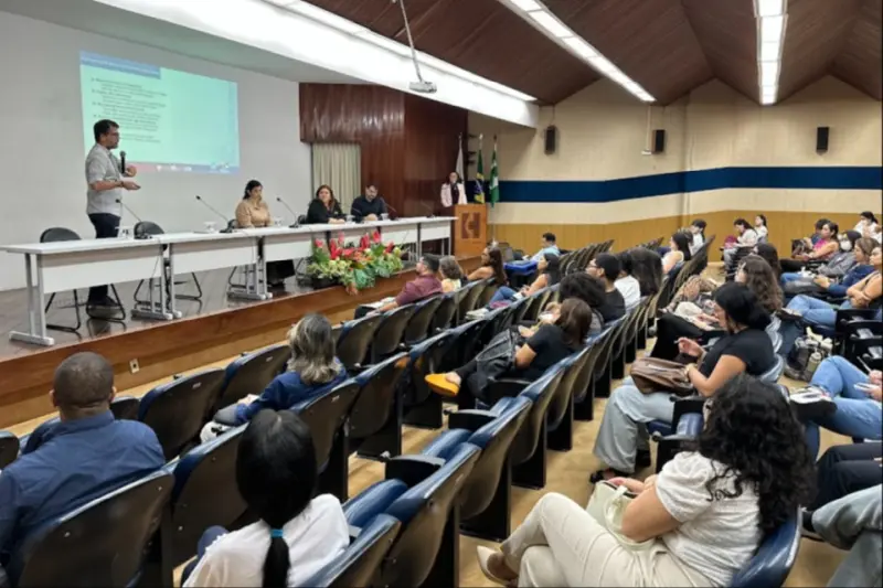 notícia: Hospital de Clínicas debate inovação e cuidado humanizado em Jornada Farmacêutica