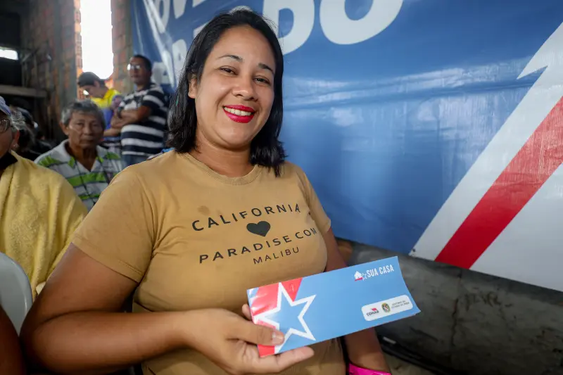 notícia: Famílias de Mosqueiro atingidas por vendaval recebem auxílio habitacional do Governo do Pará