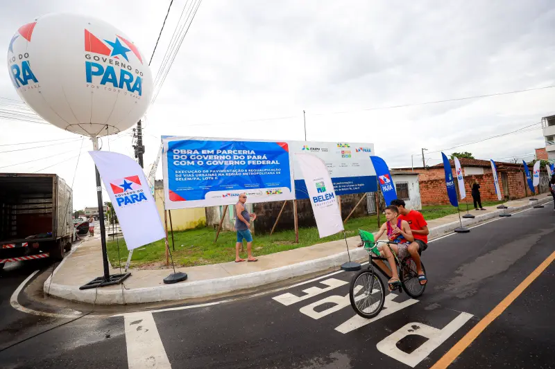 notícia: Governo do Pará entrega mais uma rua com asfalto e anuncia novas obras no bairro Parque Verde, em Belém