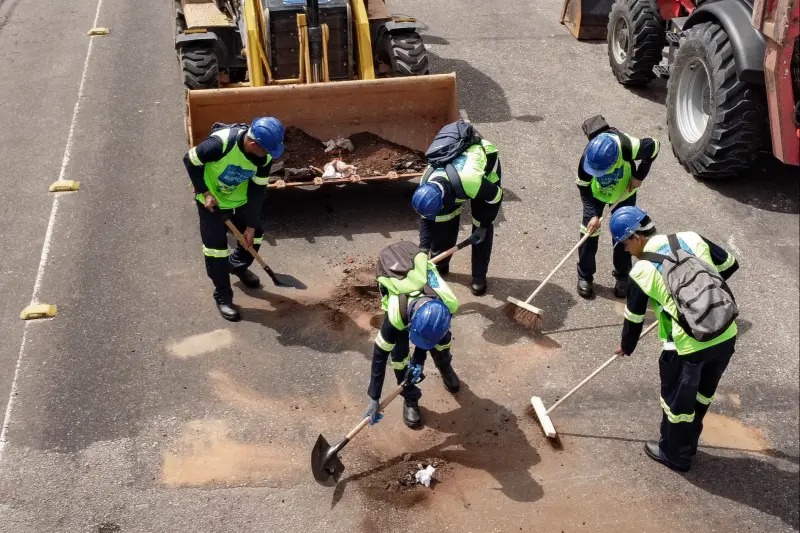 notícia: Governo do Pará e Prefeitura de Belém realizam nova etapa da Operação 'Tapa-Buraco' na Rodovia Augusto Montenegro