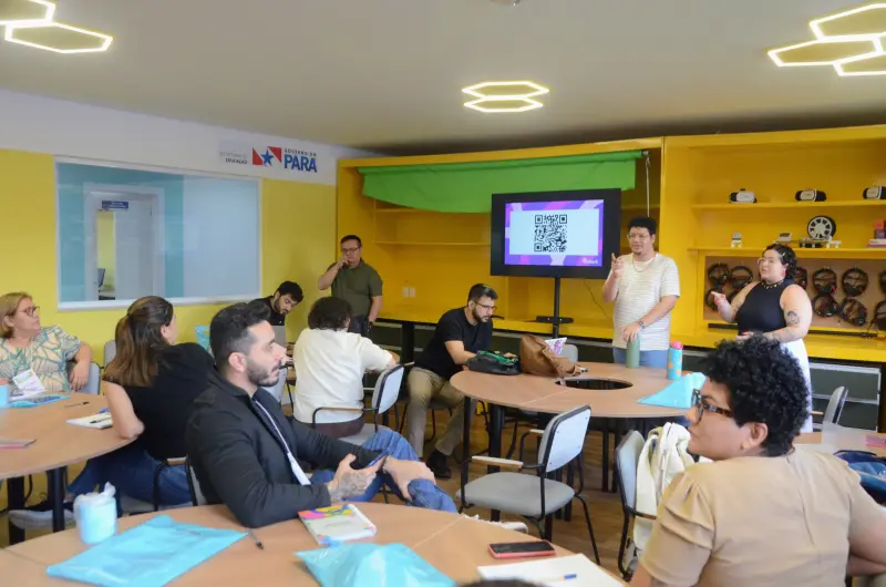 notícia: Em parceria com a França, educadores da rede estadual participam de formação em Educação Midiática e Ambiental para a COP30