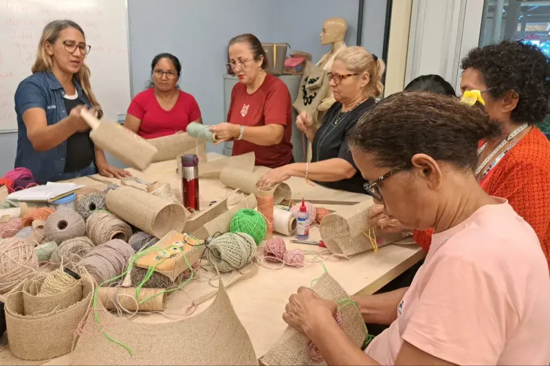 notícia: Moradores do entorno da UsiPaz Pe. Bruno Sechi concluíram curso de artesanato com foco na quadra junina