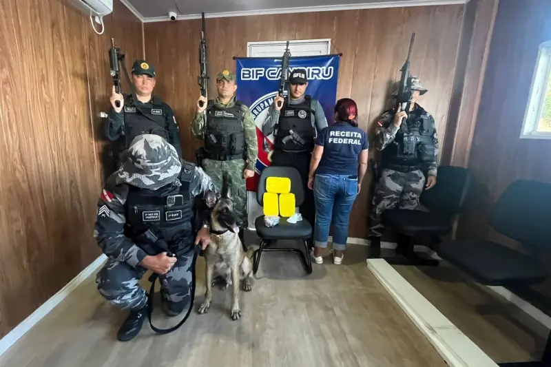 notícia: Ação da Base Candiru apreende quase 4 kg de drogas e prende suspeito de homicídio