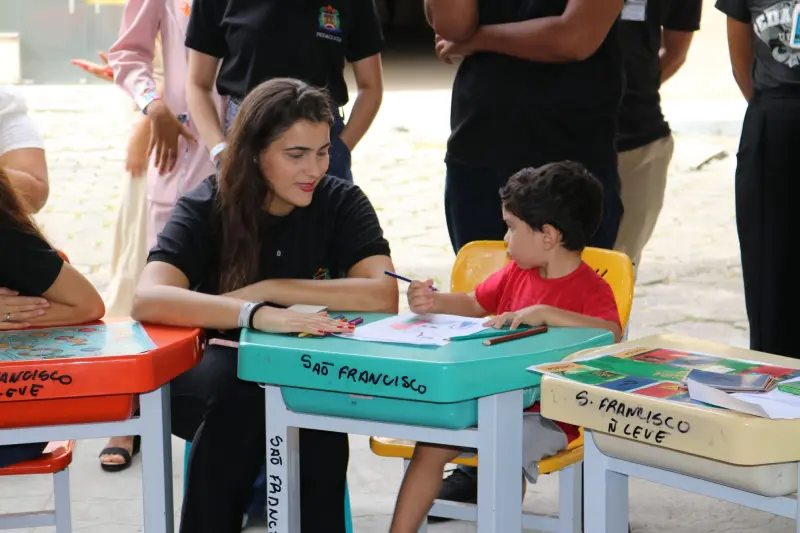 notícia: Pedagogia além da escola: estagiários vivenciam experiências no ambiente hospitalar da Santa Casa