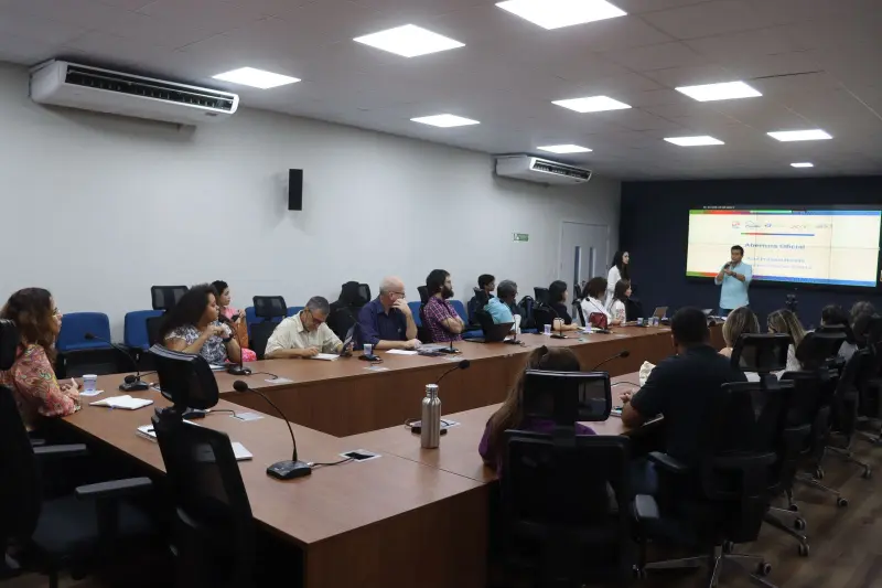 notícia: Semas promove primeira Mesa Executiva do Açaí no Brasil