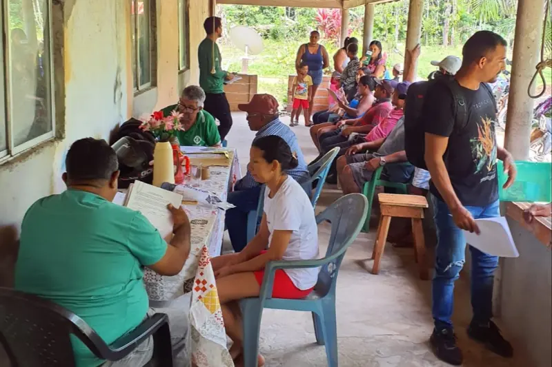 notícia: Emater assiste extrativistas de Santo Antônio do Tauá com acesso a crédito e documentação
