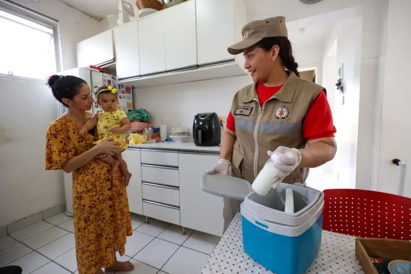 notícia: Atuação integrada de órgãos estaduais incentiva a doação de leite materno