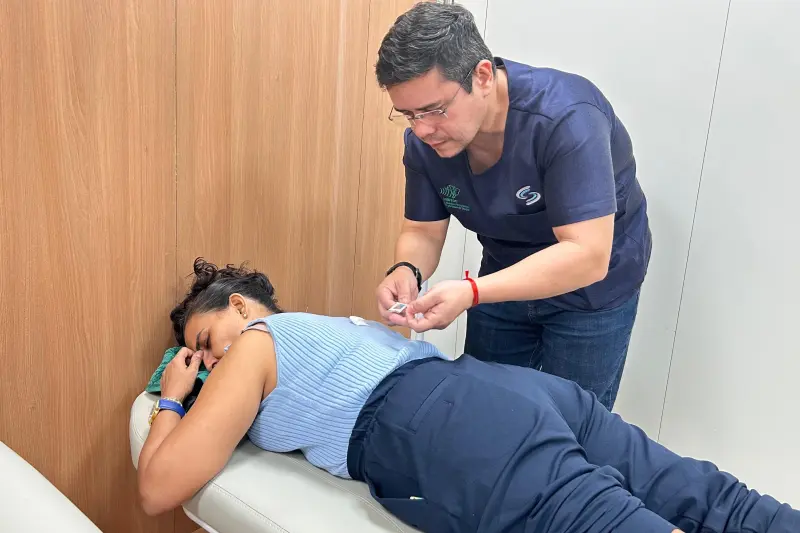 notícia: Governo do Pará  garante tratamento a mulheres com fibromialgia utilizando terapia especializada pela primeira vez na rede hospitalar da região Norte