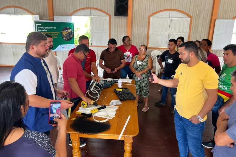 notícia: Com mobilização da Emater, evento atualiza pescadores de Afuá sobre camarão-amazônico