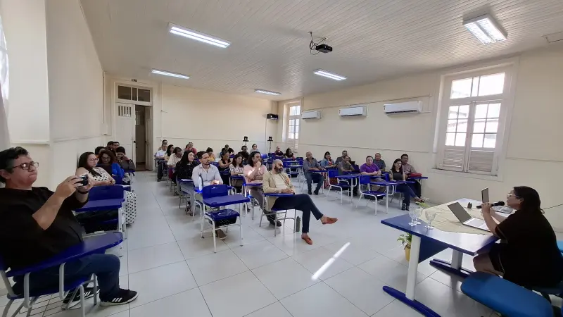 notícia: Seduc lança nova edição da Revista ‘In Formação’