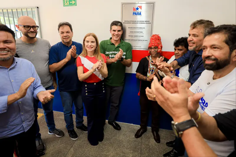 notícia: Governo do Pará entrega escola em Jacareacanga e reforça compromisso com a educação
