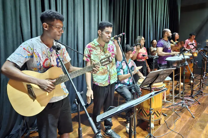 notícia: Alunos de música do CIIR celebram inclusão e cultura regional e encantam público em Ananindeua
