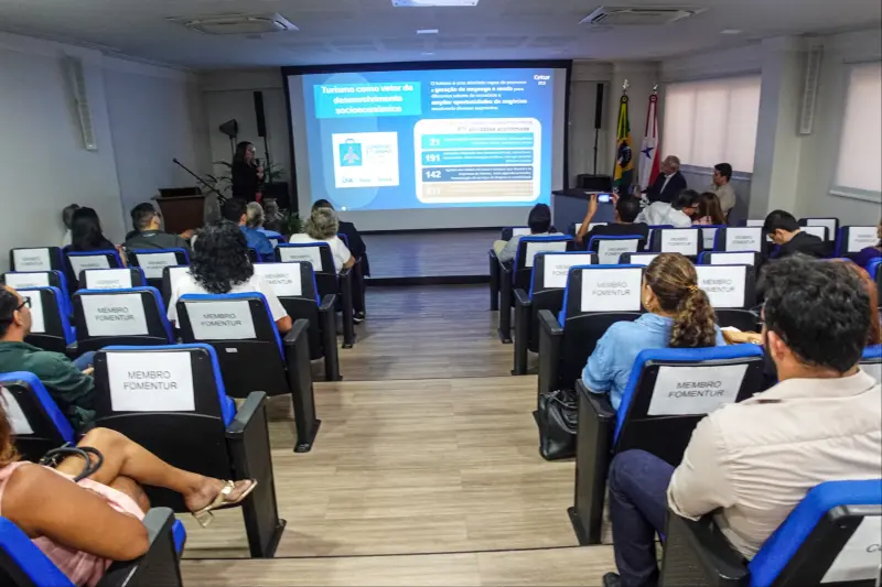 notícia: Fórum aborda projetos e planejamento da Setur para desenvolvimento do turismo