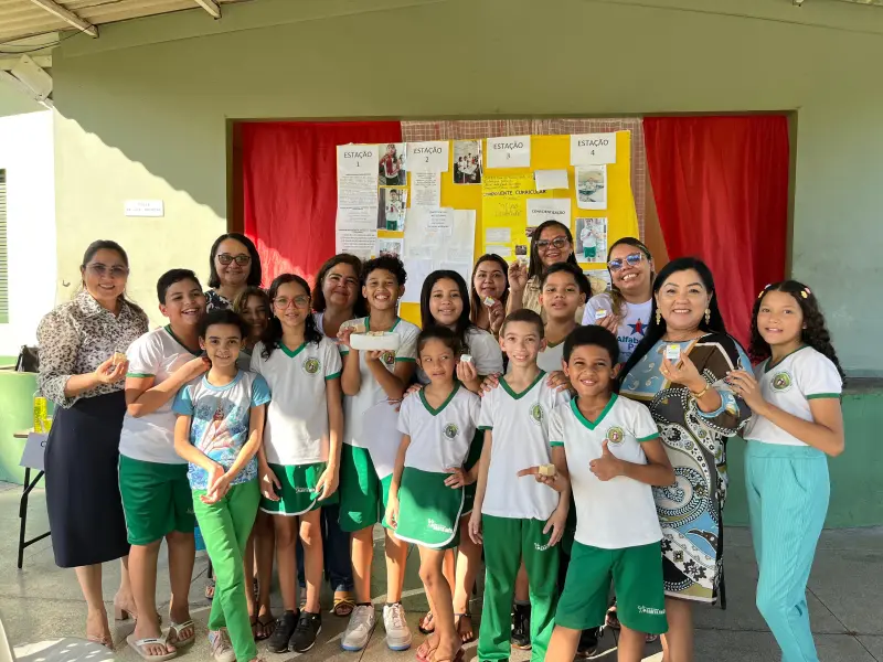 notícia: Educação Ambiental na prática: estudantes estaduais transformam óleo de cozinha usado em sabão ecológico