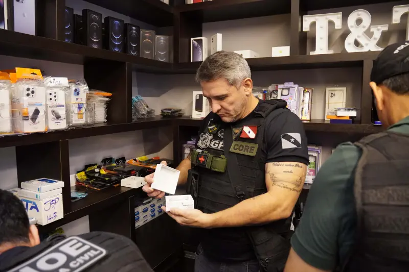 notícia: PC prende cinco pessoas e apreende aparelhos celulares durante operações na Grande Belém