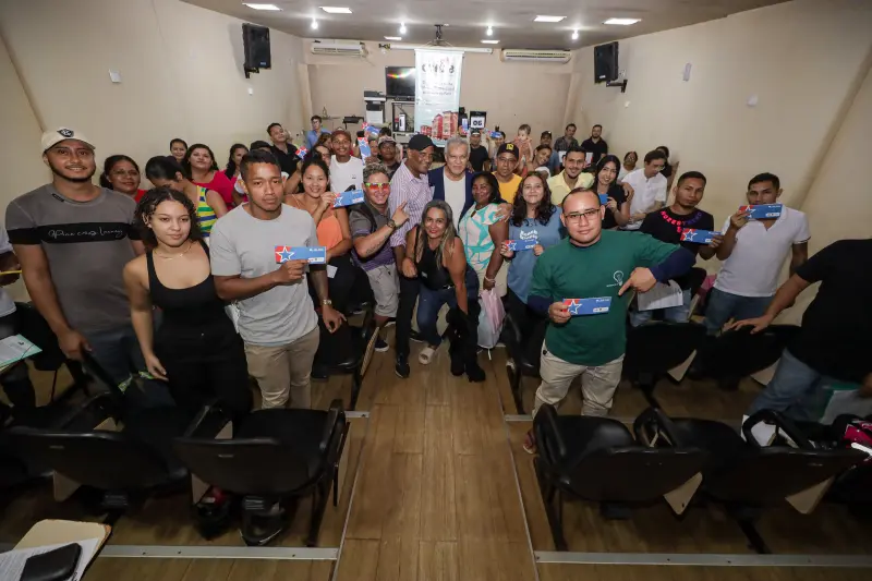 notícia: Governo do Pará entrega benefício habitacional às famílias que perderam casas em incêndio em Belém