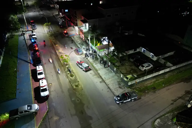 notícia: Patrulha integrada fiscaliza estabelecimentos durante operação “Esparavel”, no Baixo Tocantins