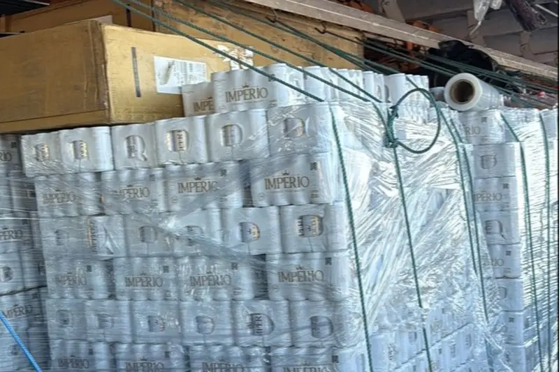 notícia: Sefa apreende mais de 24 mil latas de cerveja e balsas com calcário no Pará