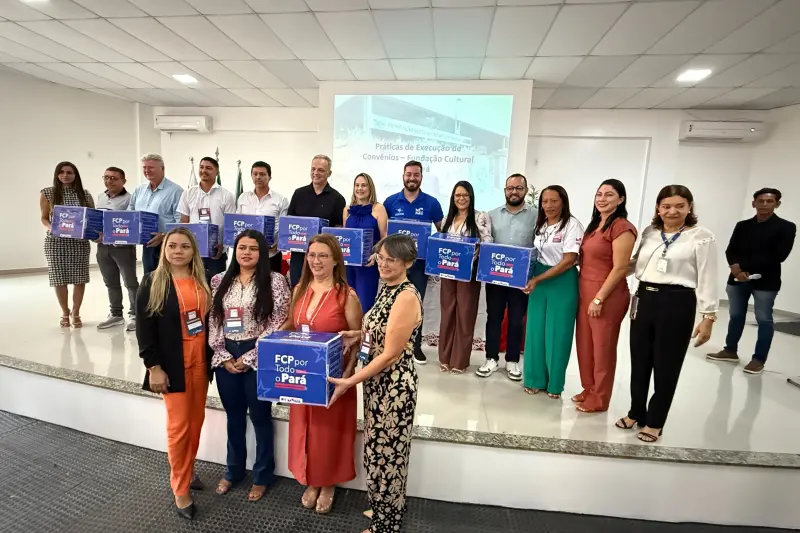 notícia: Fundação Cultural do Pará entrega mais de 33 mil livros a bibliotecas da região do Xingu