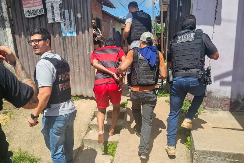 notícia: Total de 14 pessoas são presas em operação integrada de combate ao crime organizado