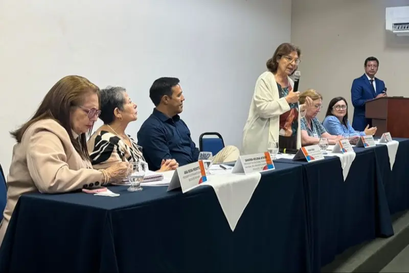 notícia: Seduc participa do Encontro Estadual de planejamento educacional promovido pelo MEC