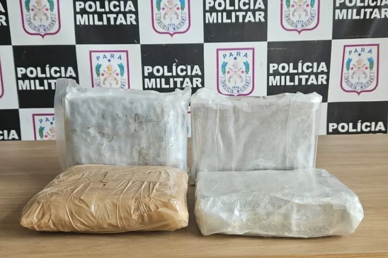 notícia: PM do Pará apreende mais de 4 kg de drogas escondidas em eletrodomésticos durante operação em Juruti