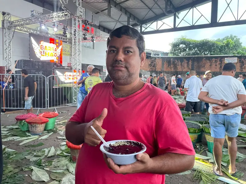 notícia: Distribuição gratuita de açaí com peixe frito marca o início do Festival Açaí Pará em Belém