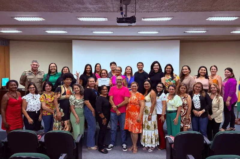 notícia: Escola de Governo do Estado qualifica mais de 2.200 servidores públicos no Programa Capacita COP 30