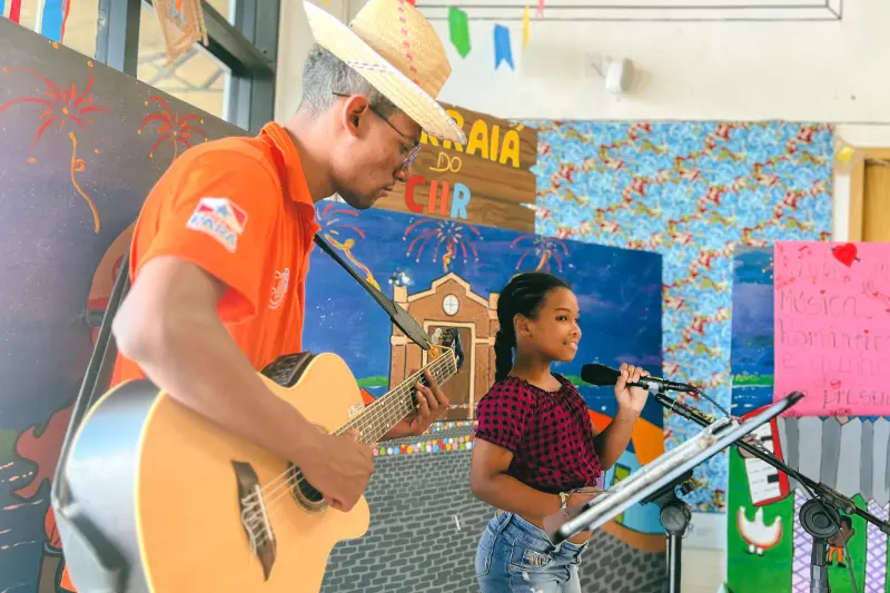 notícia: Feira de Empreendedores do CIIR celebra inclusão, talento e amor em clima de festividades juninas