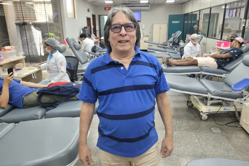 notícia: Doadores veteranos 'passam o bastão' para nova geração de doadores no Hemopa