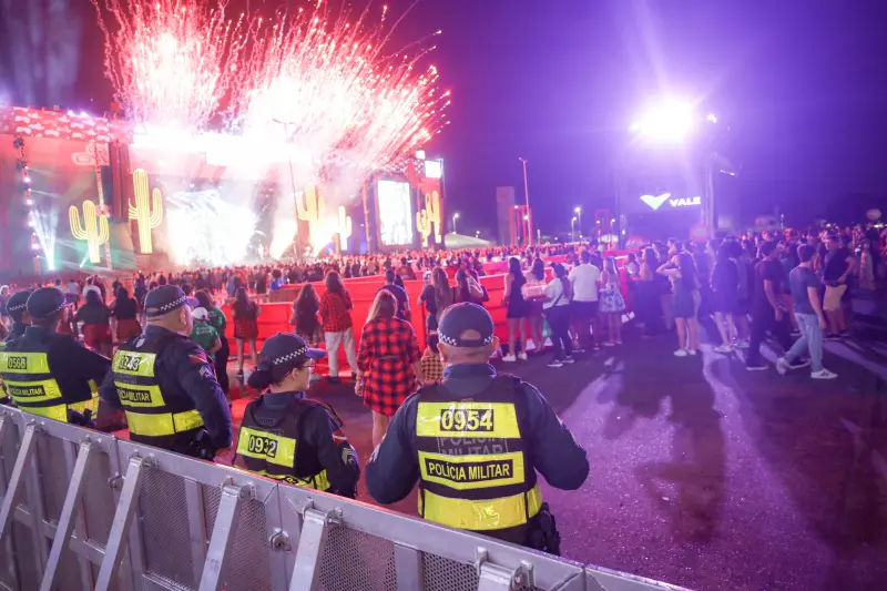 galeria: Parárraiá 2025 2º DIA Show Viviane Batidão