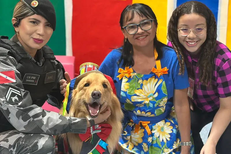 notícia: Mister Caipira Pet, Cão Alecrim leva 300 brinquedos a crianças com câncer em Belém