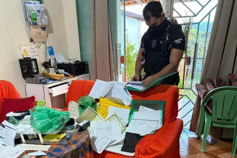 notícia: PCPA prende mulher por crime contra o idoso durante operação "Amparo Violeta"