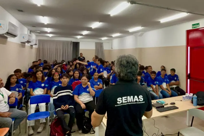 notícia: Semas mostra a jovens de Benevides importância da Amazônia para o clima do planeta